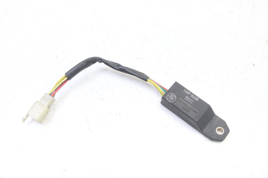 photo de RELÉ ELÉTRICO PEUGEOT TWEET 4T 50 (2014 - 2019) - Zoom do estado de desgaste