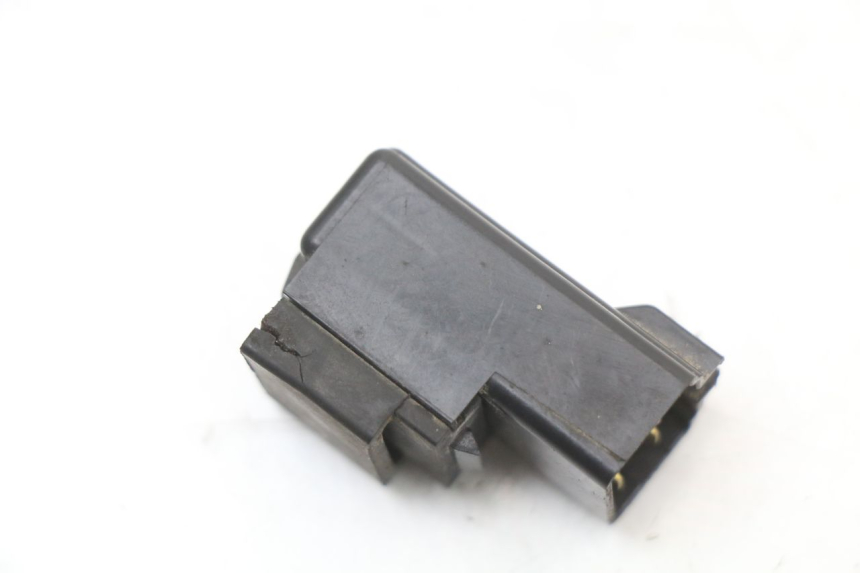 photo de RELÉ ELÉTRICO SUZUKI UH BURGMAN 125 (2002 - 2006) - Outro ângulo de visão