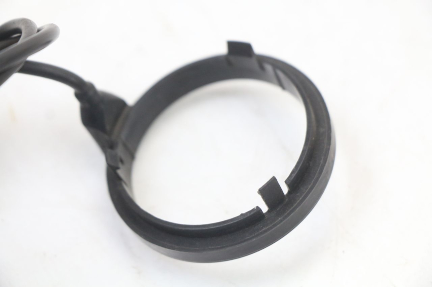 photo de RELÉ ELÉTRICO PIAGGIO VESPA LX 125 (2005 - 2010) - Outro ângulo de visão