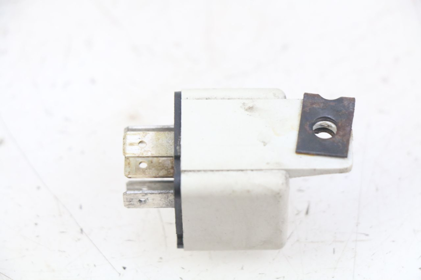 photo de RELÉ ELÉTRICO PIAGGIO VESPA LXV 125 (2006 - 2009) - Detalhe da peça