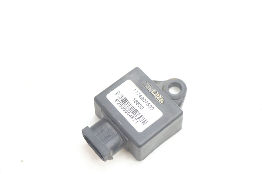 photo de RELÉ ELÉTRICO PEUGEOT VIVACITY 50 (2004 - 2009) - Vista principal