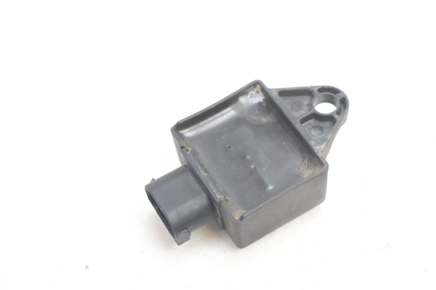 photo de RELÉ ELÉTRICO PEUGEOT VIVACITY 50 (2004 - 2009) - Outro ângulo de visão