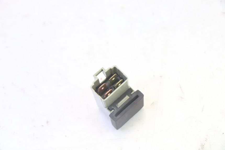 photo de RELÉ ELÉTRICO YAMAHA X-MAX XMAX 125 (2010 - 2013) - Zoom do estado de desgaste