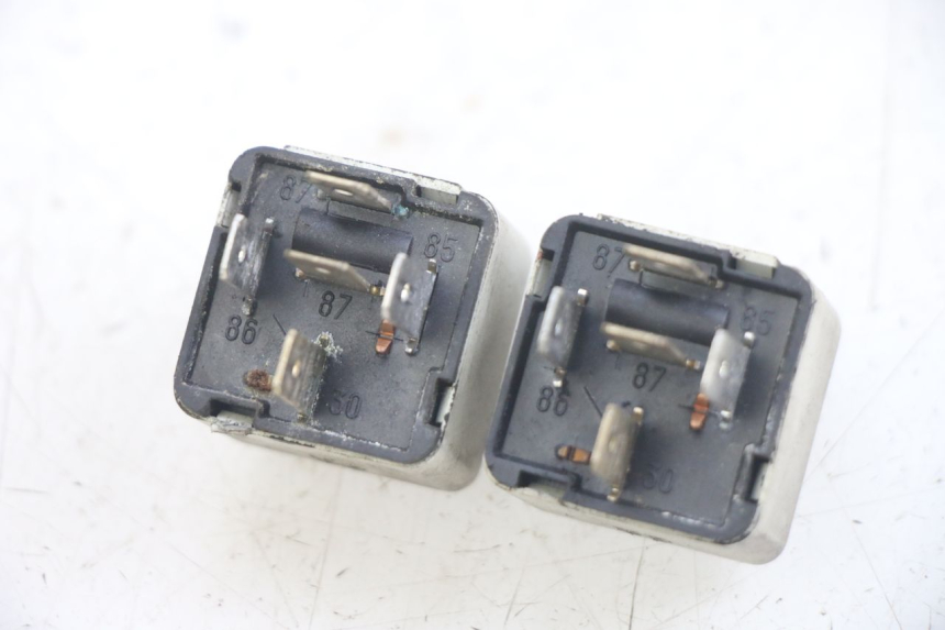 photo de RELÉ ELÉTRICO PIAGGIO X9 125 (2000 - 2003) - Detalhe da peça