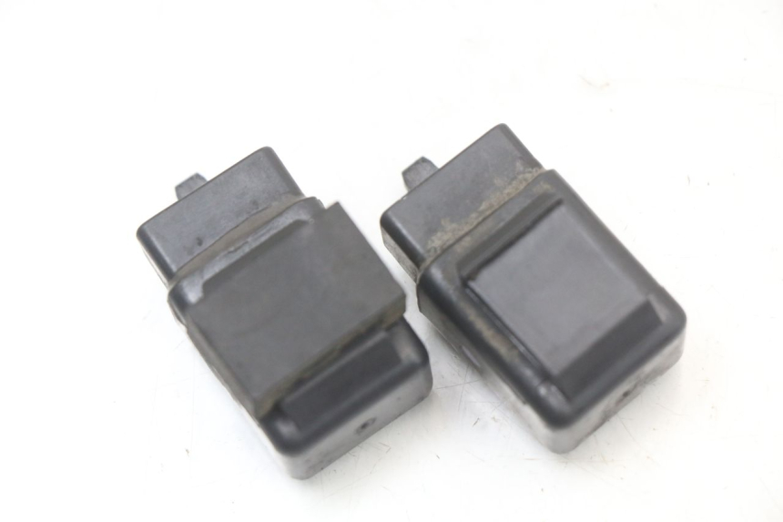 photo de RELÉ ELÉTRICO KYMCO XCITING 250 (2006 - 2009) - Outro ângulo de visão