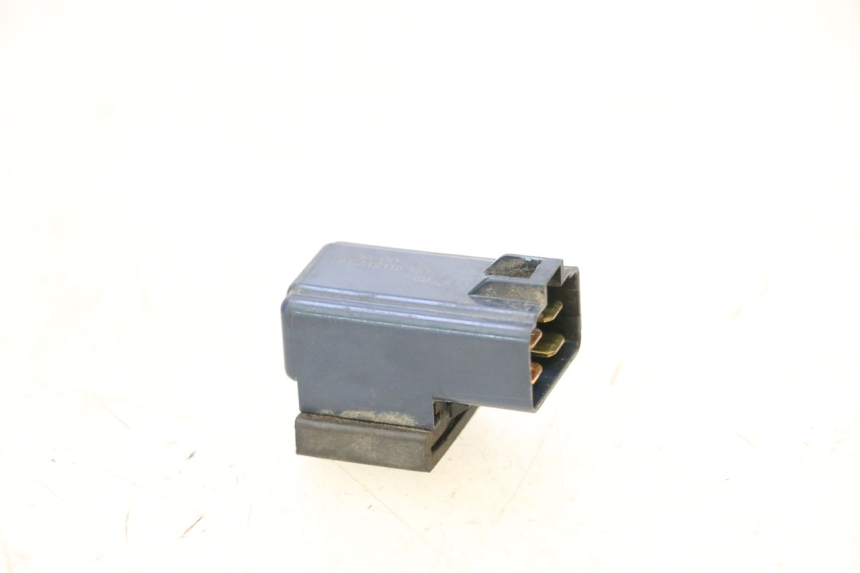 photo de RELÉ ELÉTRICO YAMAHA XP T-MAX ABS 500 (2005 - 2005) - Detalhe da peça