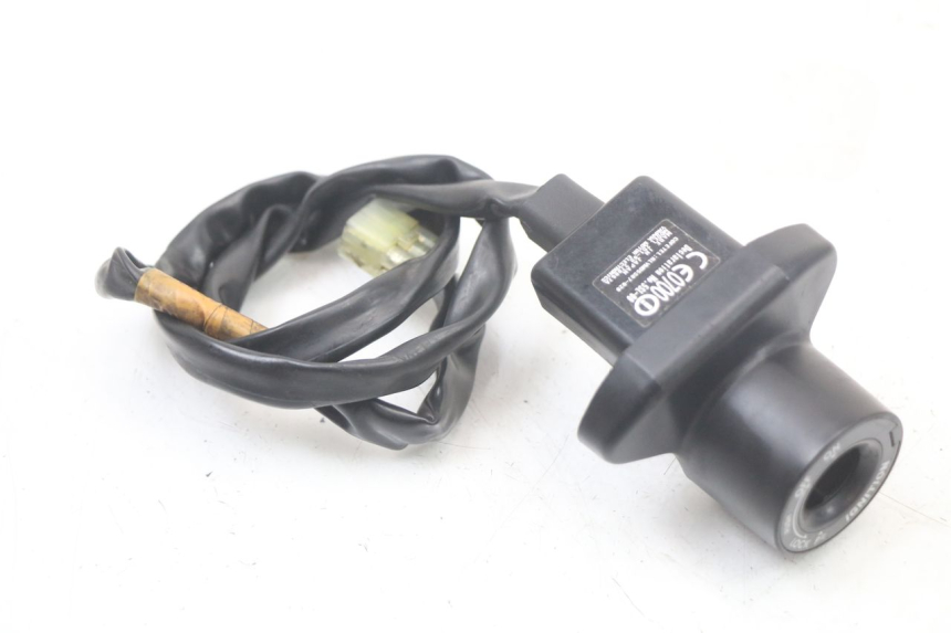 photo de RELÉ ELÉTRICO YAMAHA FZ1 FAZER 1000 (2007 - 2009) - Detalhe da peça