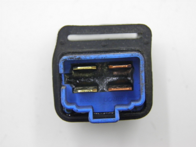 photo de RELÉ ELÉTRICO YAMAHA XJS DIVERSION 600 (1997 - 1999) - Detalhe da peça