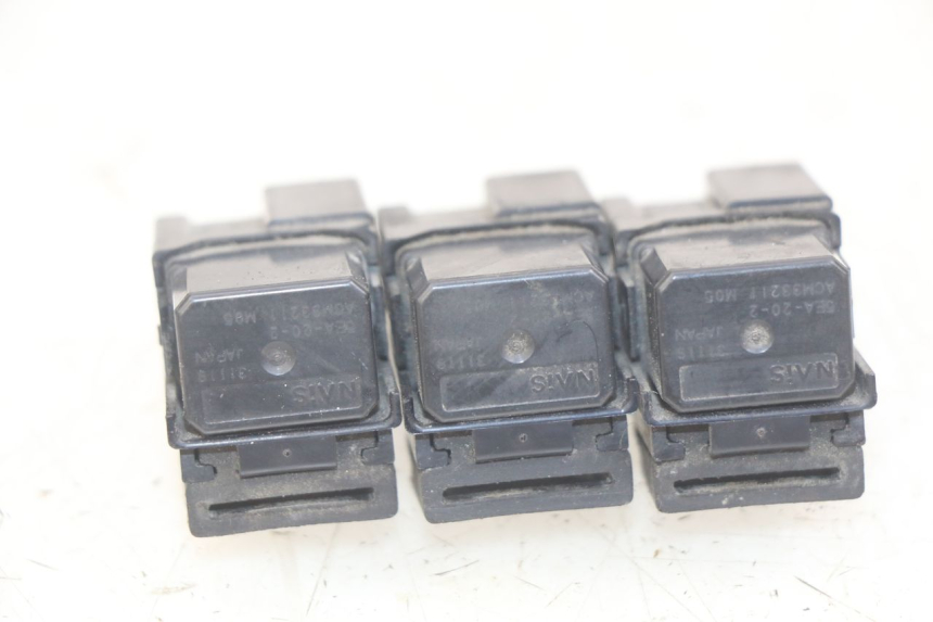 photo de RELÉ ELÉTRICO YAMAHA YP MAJESTY 400 (2004 - 2008) - Ampliação técnica