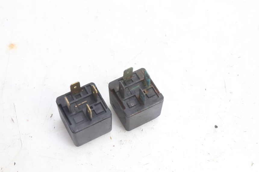 photo de RELÉ ELÉTRICO YAMAHA YP MAJESTY 125 (2007 - 2010) - Zoom do estado de desgaste