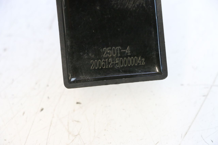 photo de RELÉ FAROL KEEWAY F-ACT FACT EVO 50 (2020 - 2026) - Outro ângulo de visão