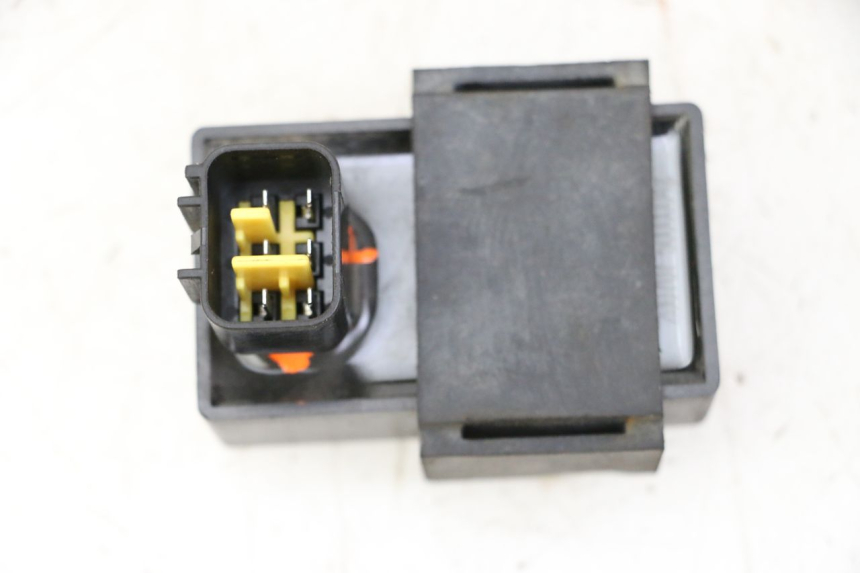 photo de RELÉ DO FAROL KEEWAY K-LIGHT KLIGHT 125 (2018 - 2025) - Outro ângulo de visão