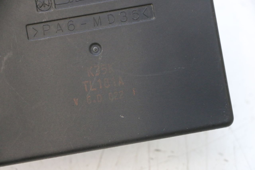 photo de RELÉ FAROL HONDA PCX (JF57/JF64) 125 (2014 - 2018) - Detalhe da peça