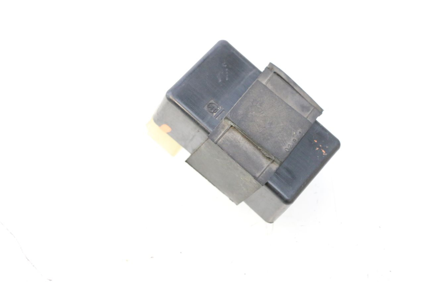 photo de RELÉ DO FAROL HONDA ST PAN EUROPEAN 1100 (1990 - 2002) - Zoom do estado de desgaste