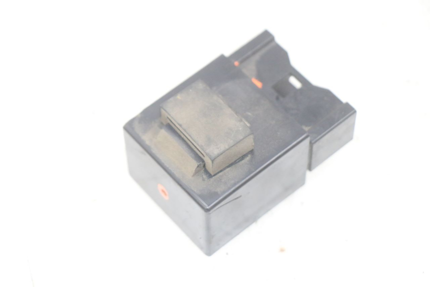 photo de RELÉ DE BOMBA DE COMBUSTÍVEL YAMAHA FJR ABS 1300 (2006 - 2012) - Ampliação técnica