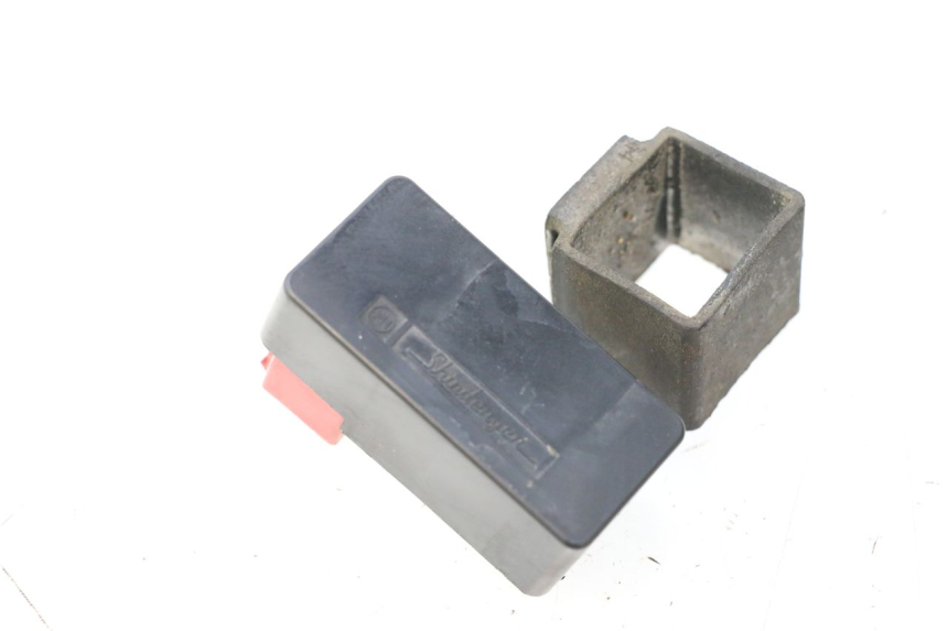 photo de RELÉ DA BOMBA DE COMBUSTÍVEL HONDA ST PAN EUROPEAN 1100 (1990 - 2002) - Vista principal
