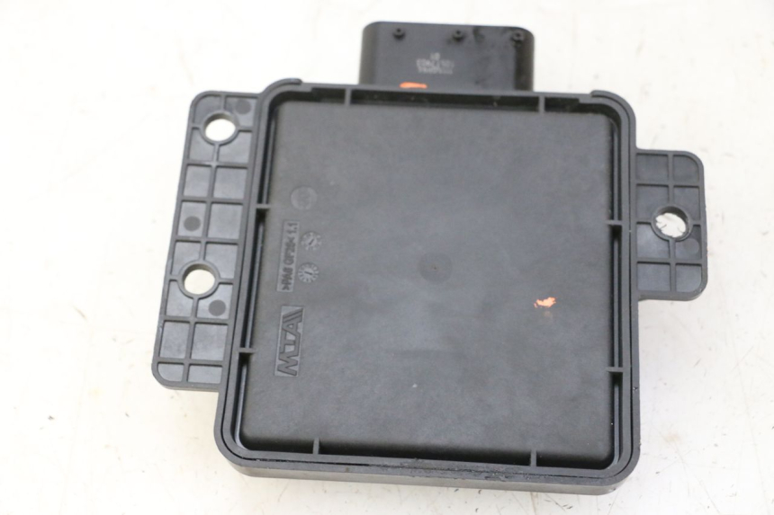 photo de RELÉ ROLL LOCK PIAGGIO MP3 HPE 310 (2024 - 2025) - Zoom do estado de desgaste