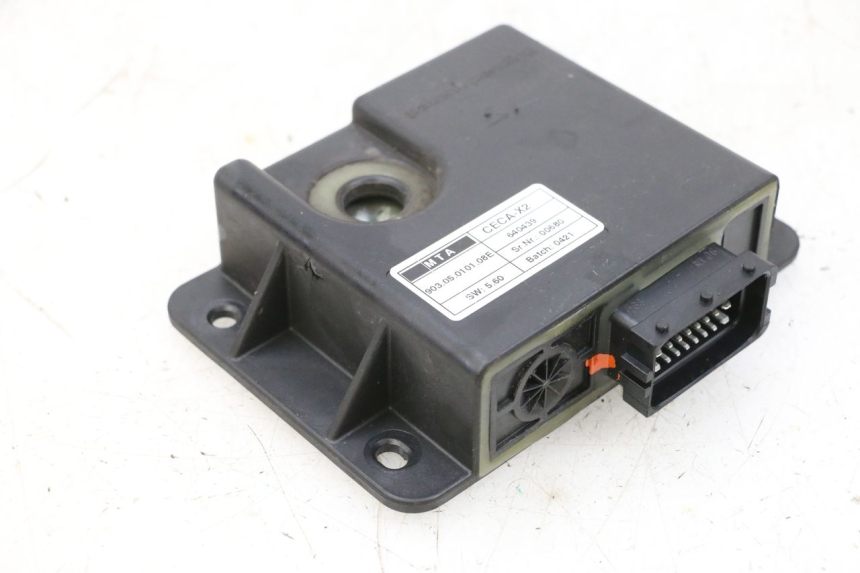 photo de RELÉ ROLL LOCK PIAGGIO MP3 HPE 300 (2019 - 2026) - Zoom do estado de desgaste
