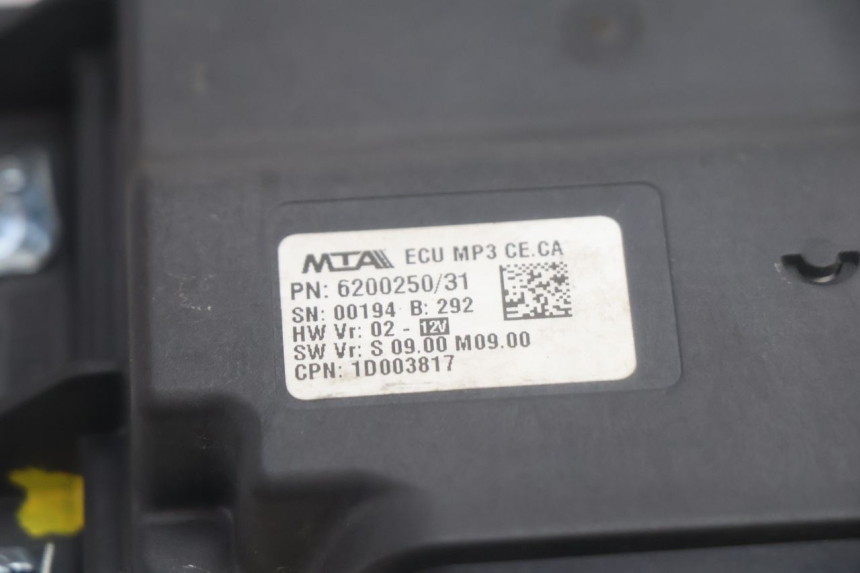 photo de RELE ROLL LOCK PIAGGIO MP3 HPE 530 (2022 - 2026) - Detalhe da peça