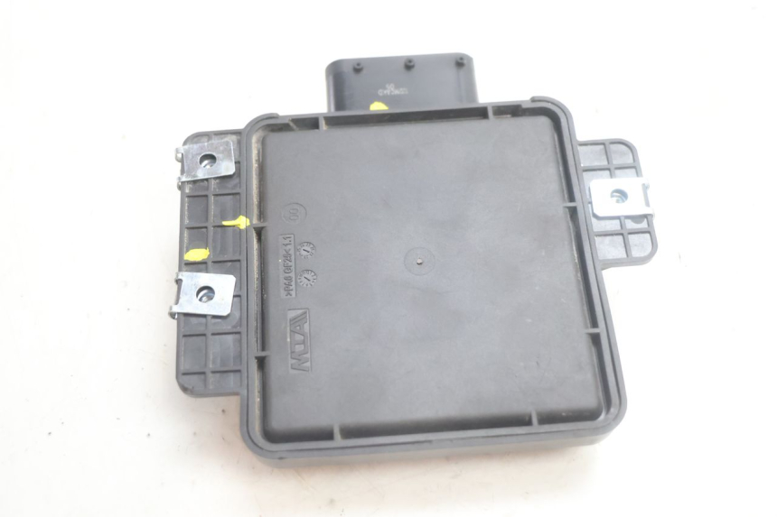 photo de RELE ROLL LOCK PIAGGIO MP3 HPE 530 (2022 - 2026) - Vista geral