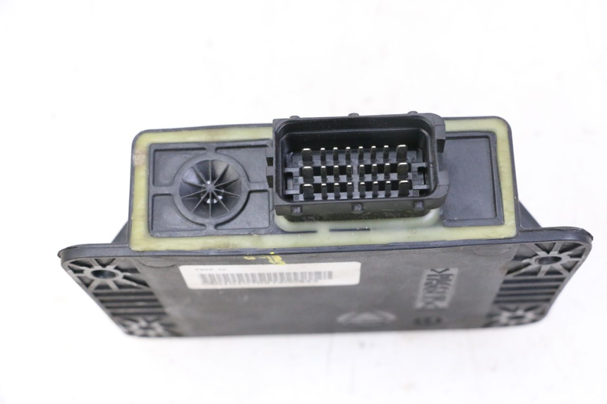 photo de RELÉ ROLL LOCK PIAGGIO MP3 500 (2014 - 2017) - Outro ângulo de visão