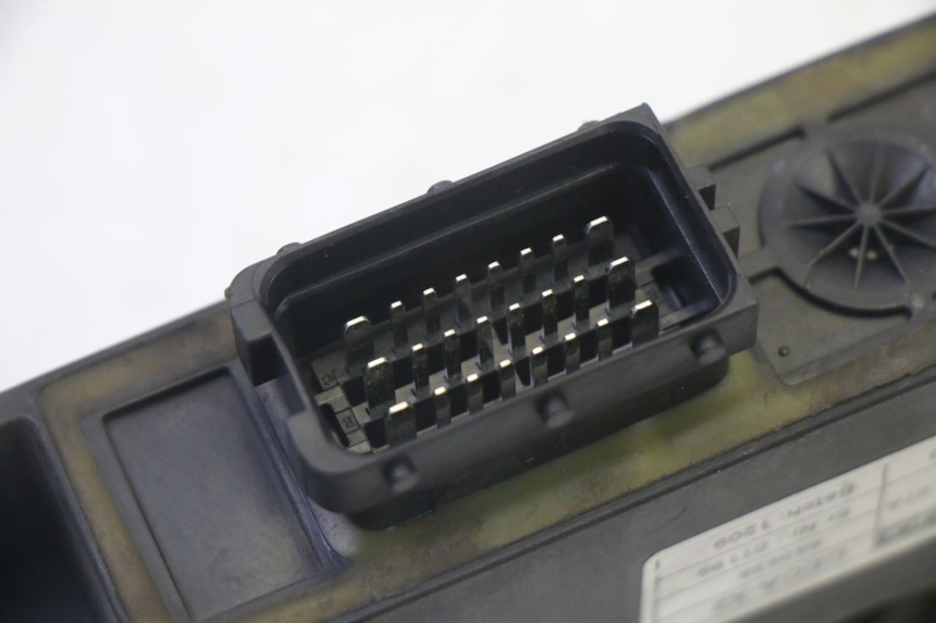 photo de RELÉ ROLL LOCK PIAGGIO MP3 RL 250 (2006 - 2010) - Ampliação técnica