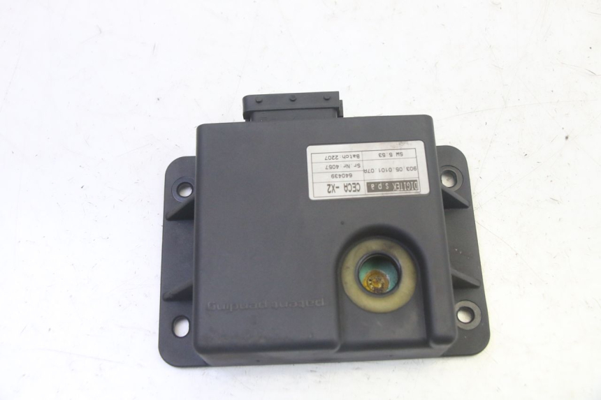 photo de RELÉ ROLL LOCK PIAGGIO MP3 125 (2006 - 2014) - Zoom do estado de desgaste