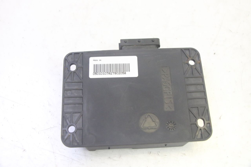 photo de RELÉ ROLL LOCK PIAGGIO MP3 RL 250 (2006 - 2010) - Outro ângulo de visão