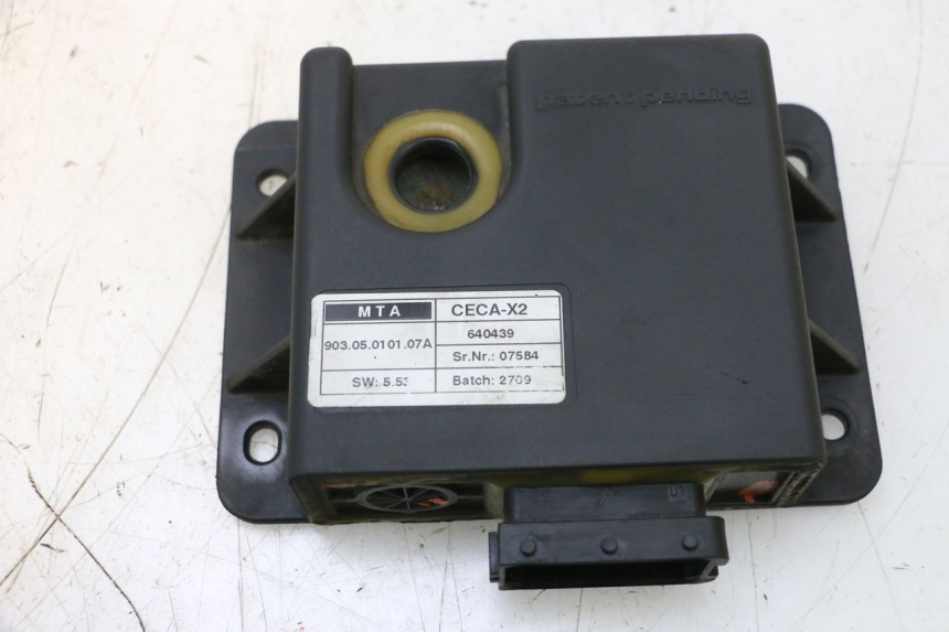photo de RELÉ ROLL LOCK PIAGGIO MP3 RL 250 (2006 - 2010) - Ampliação técnica