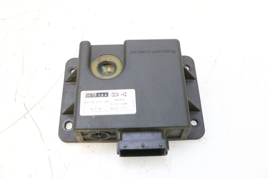 photo de RELÉ ROLL LOCK PIAGGIO MP3 125 (2006 - 2014) - Vista principal