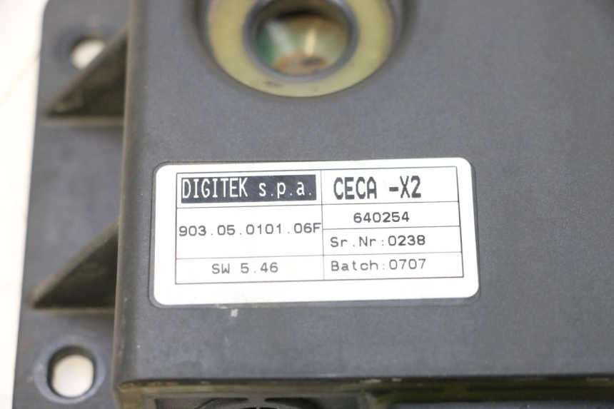 photo de RELÉ ROLL LOCK PIAGGIO MP3 125 (2006 - 2014) - Detalhe da peça