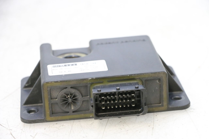 photo de RELÉ ROLL LOCK PIAGGIO MP3 125 (2006 - 2014) - Zoom do estado de desgaste