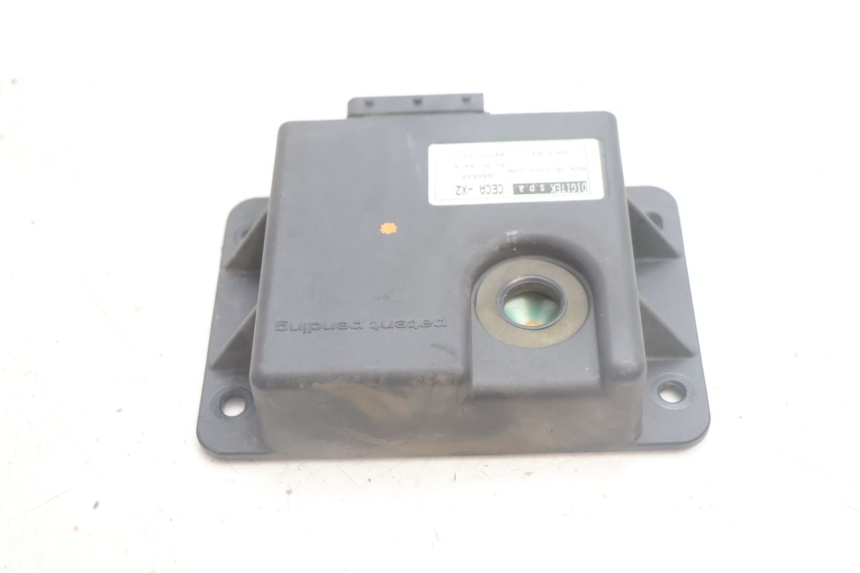 photo de RELÉ ROLL LOCK PIAGGIO MP3 125 (2006 - 2014) - Outro ângulo de visão