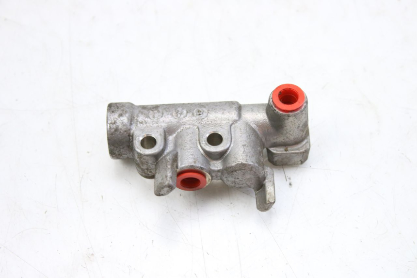 photo de DISTRIBUIDOR DE FREIO HONDA FES S-WING SWING ABS 125 (2007 - 2015) - Detalhe da peça