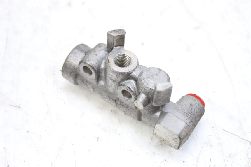 photo de DISTRIBUIDOR DE FREIO HONDA FES S-WING SWING ABS 125 (2007 - 2015) - Zoom do estado de desgaste
