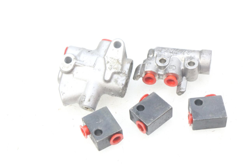 photo de DISTRIBUIDOR DE FREIO YAMAHA FJR ABS 1300 (2006 - 2012) - Detalhe da peça