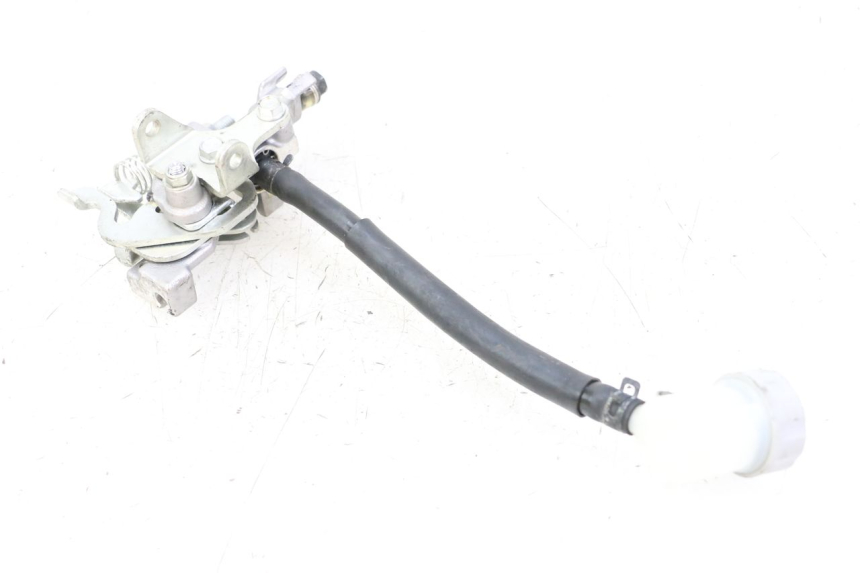 photo de DISTRIBUIDOR DE FREIO HONDA PCX (JF57/JF64) 125 (2014 - 2018) - Pontos de fixação