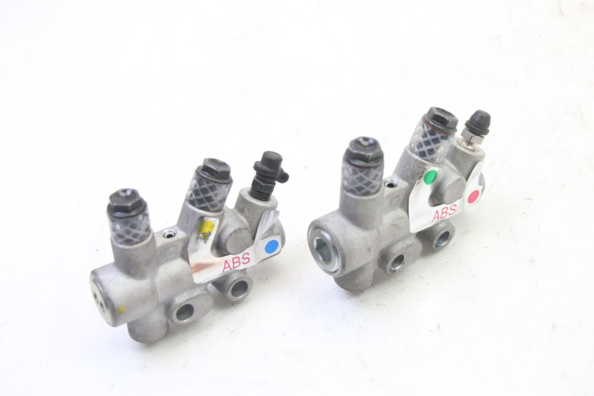 photo de DISTRIBUIDOR DE FREIO PIAGGIO MP3 HPE 310 (2024 - 2025) - Zoom do estado de desgaste