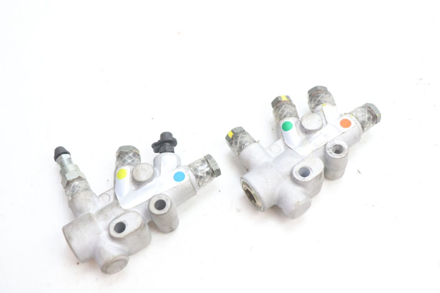 photo de DISTRIBUIDOR DE FREIO PIAGGIO MP3 LT 400 (2007 - 2012) - Vista principal