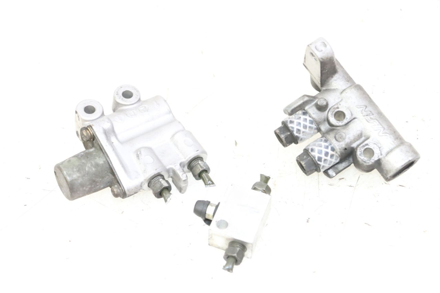 photo de DISTRIBUIDOR DE FREIO HONDA ST PAN EUROPEAN 1300 (2002 - 2013) - Detalhe da peça