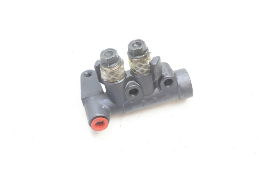 photo de DISTRIBUIDOR DE FREIO HONDA VFR FI RC46 800 (1998 - 2001) - Vista geral