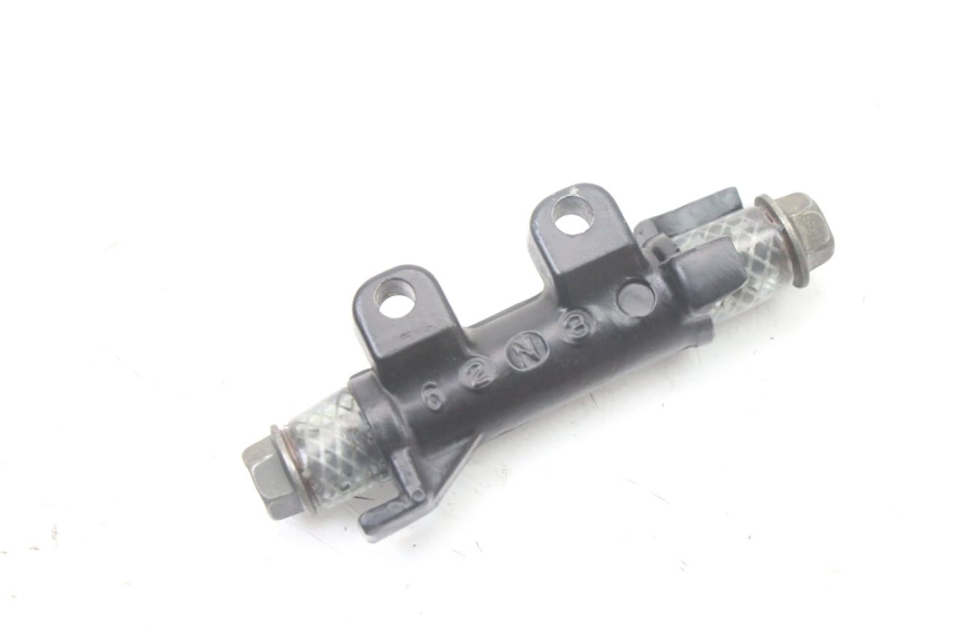 photo de DISTRIBUIDOR DE FREIO YAMAHA FZS FAZER 600 (2001 - 2003) - Outro ângulo de visão