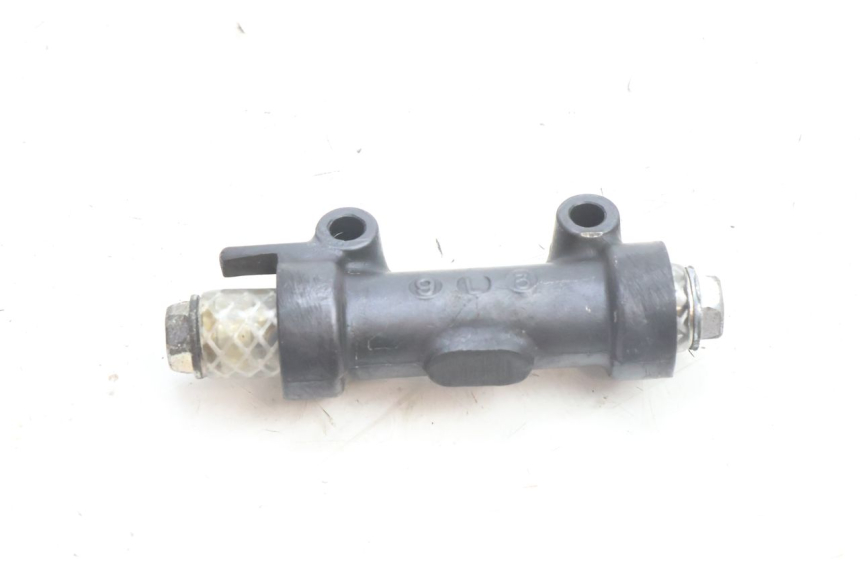 photo de DISTRIBUIDOR DE FREIO KAWASAKI ZZR 600 (1995 - 2004) - Zoom do estado de desgaste