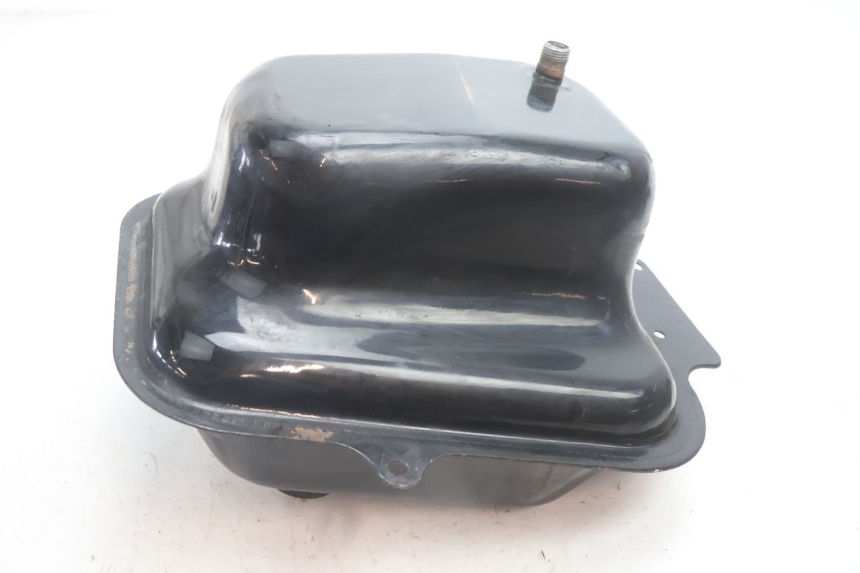 photo de RESERVATÓRIO DE COMBUSTÍVEL KYMCO AGILITY 4T 50 (2005 - 2018) - Pontos de fixação