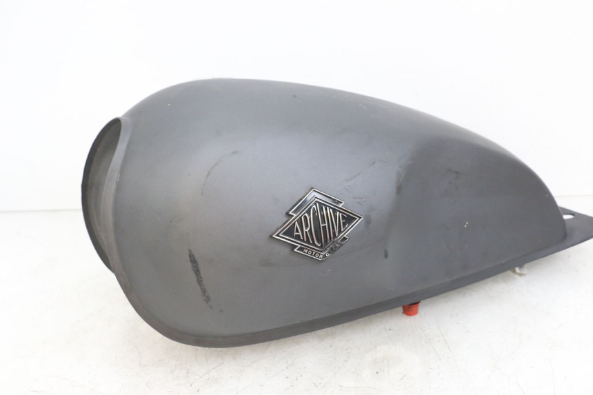 photo de RESERVATÓRIO DE COMBUSTÍVEL ARCHIVE CAFE RACER 4T 50 (2019 - 2024) - Detalhes característicos