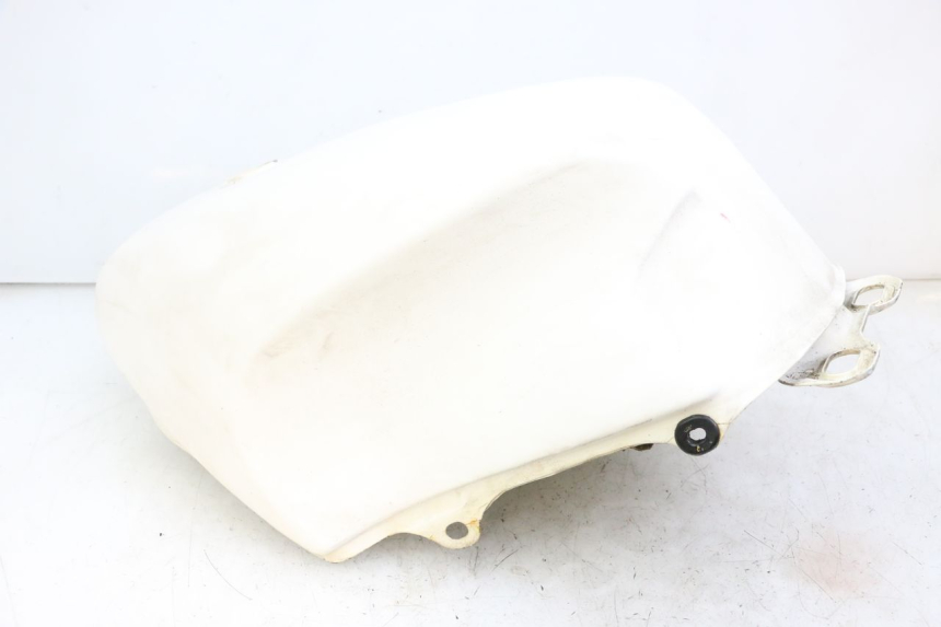 photo de RESERVATÓRIO DE COMBUSTÍVEL YAMAHA FJ 36Y 1100 (1984 - 1985) - Pontos de fixação