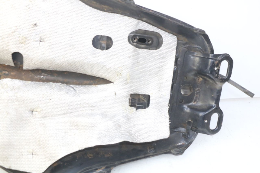 photo de RESERVATÓRIO DE COMBUSTÍVEL YAMAHA FJ 3CX 1200 (1986 - 1996) - Zoom do estado de desgaste