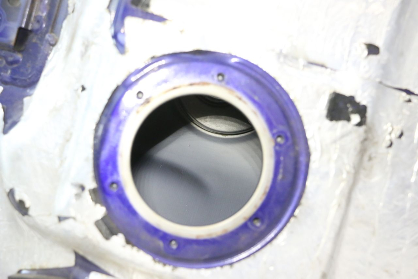 photo de RESERVATÓRIO DE COMBUSTÍVEL YAMAHA FJR 1300 (2001 - 2005) - Detalhe da peça