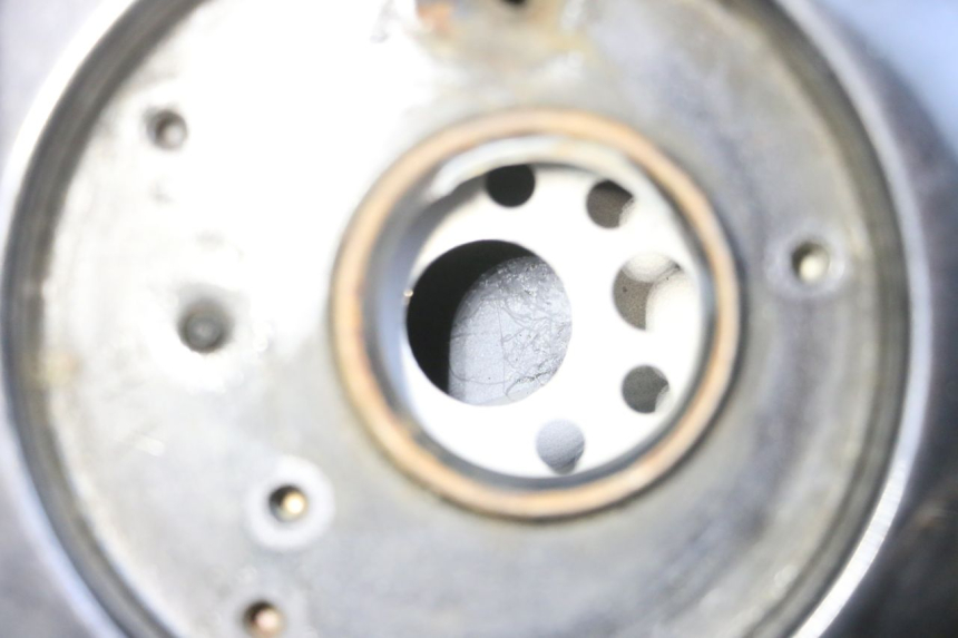 photo de RESERVATÓRIO DE COMBUSTÍVEL YAMAHA FZ6 N FAZER 600 (2004 - 2006) - Detalhe da peça