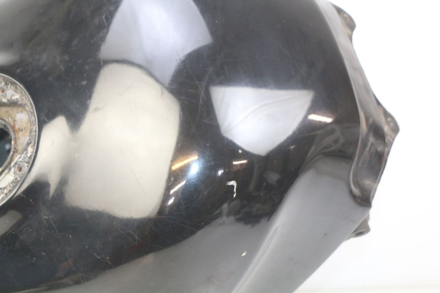photo de RESERVATÓRIO DE COMBUSTÍVEL SUZUKI GSX-F GSX  F 1100 (1988 - 1994) - Ampliação dos componentes